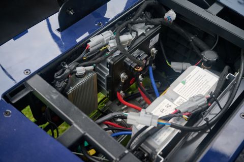 Гольфкар четырехместный Denago EV Rover XL4