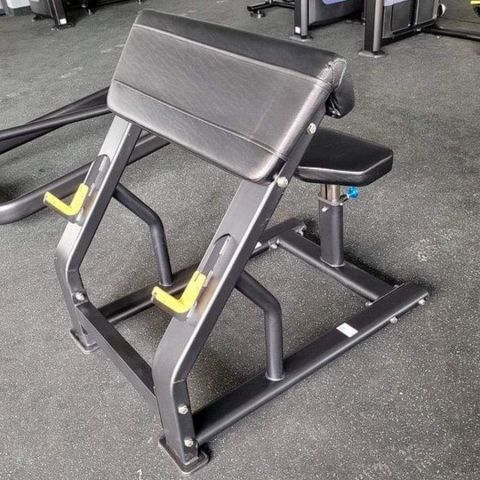 Скамья скотта Gymmaster DH40